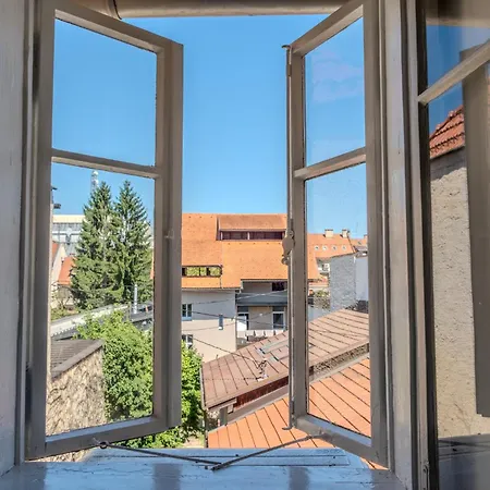 Castle View شقة *