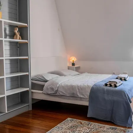 Castle View Apartment