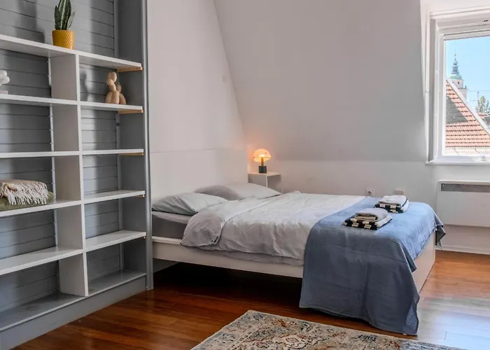 Castle View Apartment